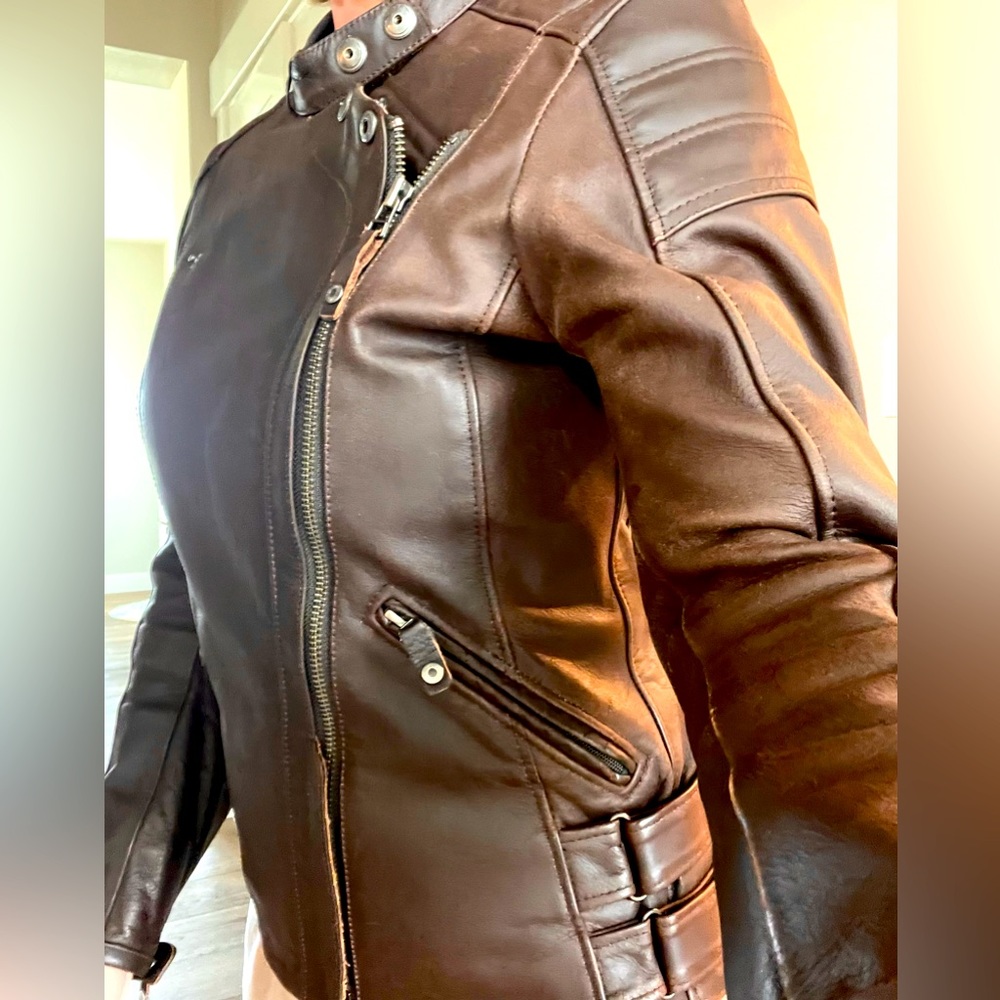 Women’s Leather REV’IT Motorcycle Jacket Size 38 (Small). - Picture 4 of 10